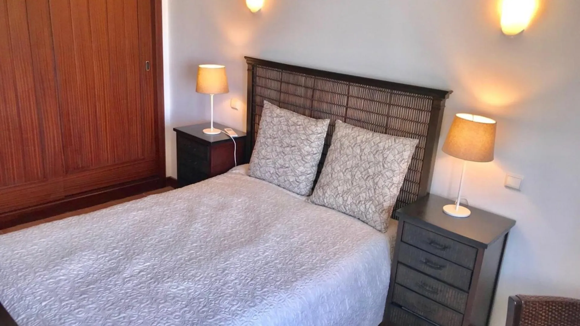 Beachside Family Stay In Benagil Semesterbostad