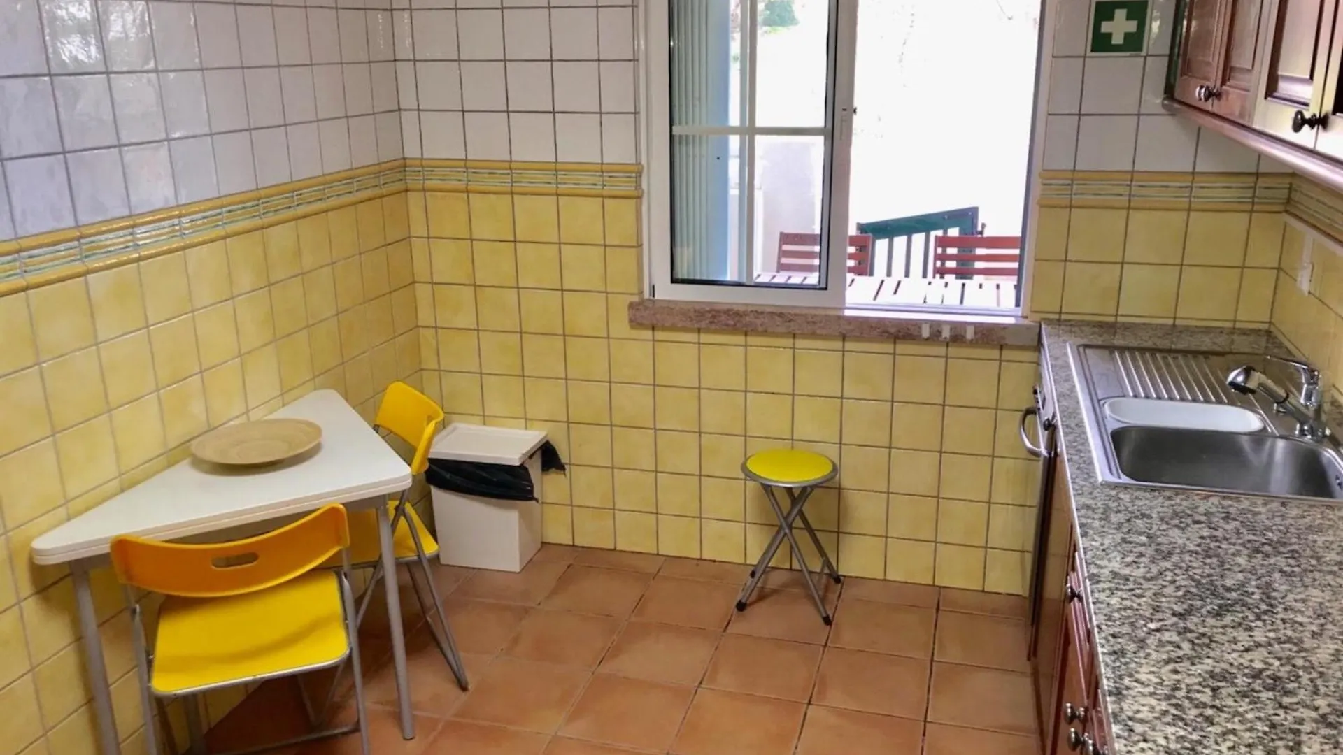 Beachside Family Stay In Benagil
